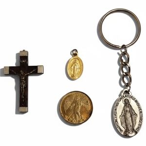 EUC Vintage Religious 4 Piece Random Bundle!